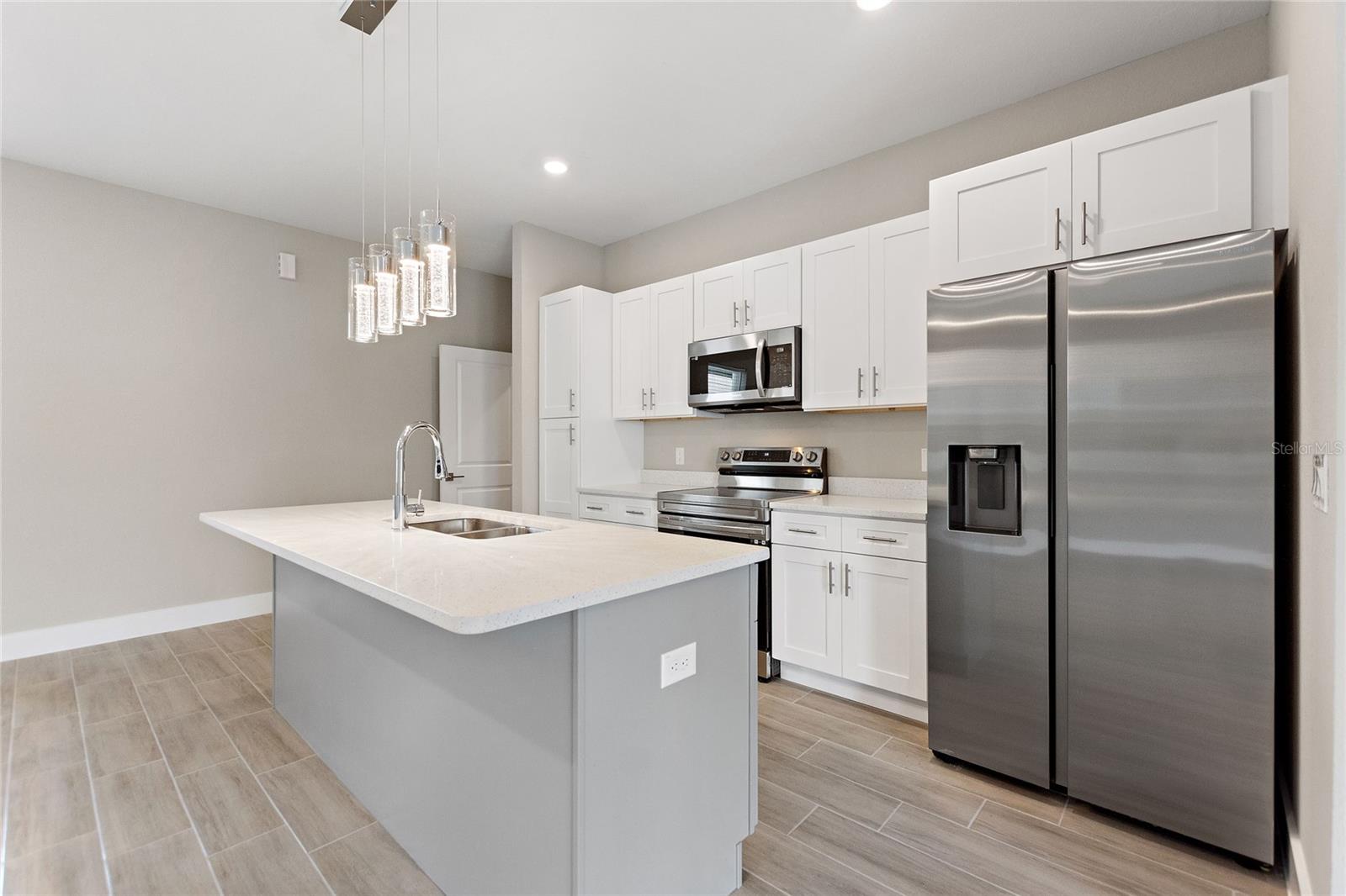 700 DESMOINES DR, KISSIMMEE, FL, 34759