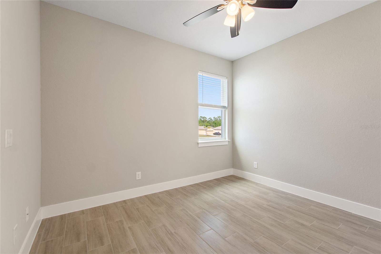 700 DESMOINES DR, KISSIMMEE, FL, 34759