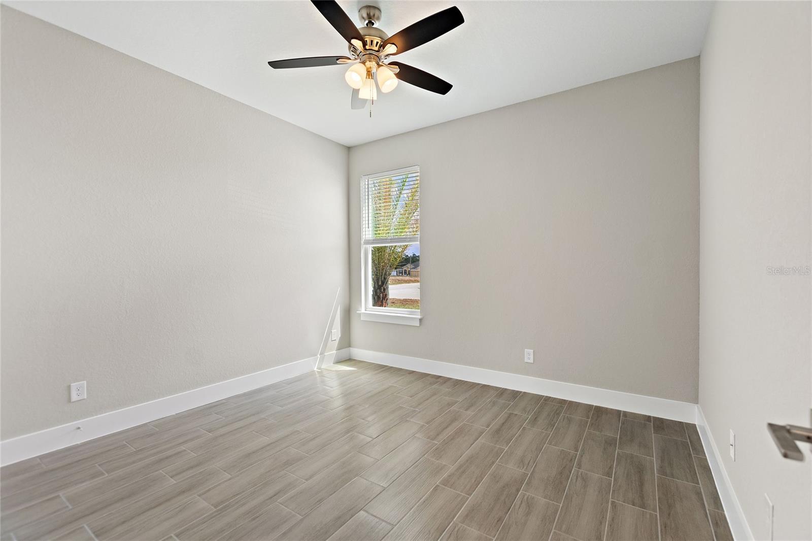 700 DESMOINES DR, KISSIMMEE, FL, 34759