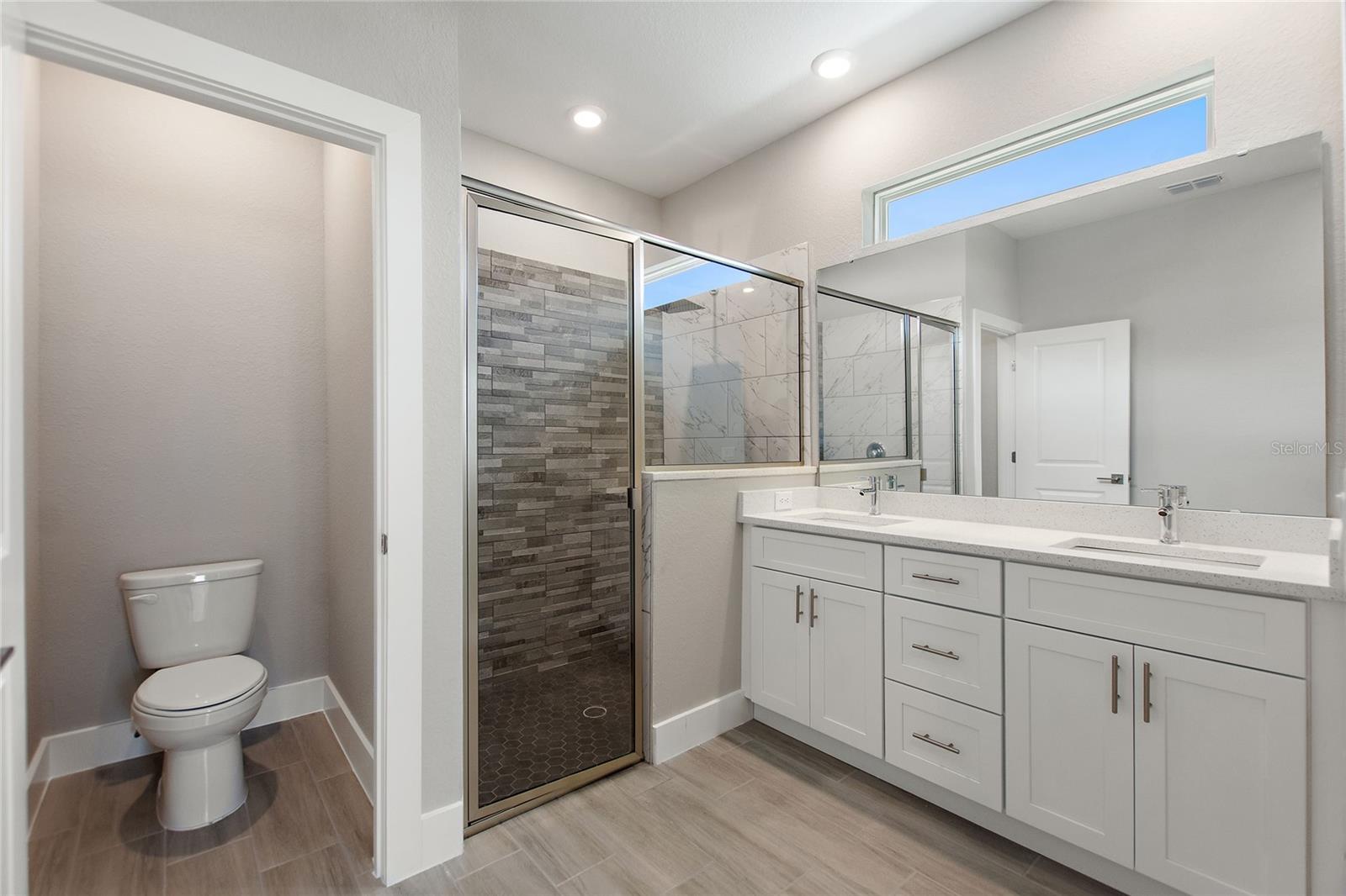 700 DESMOINES DR, KISSIMMEE, FL, 34759