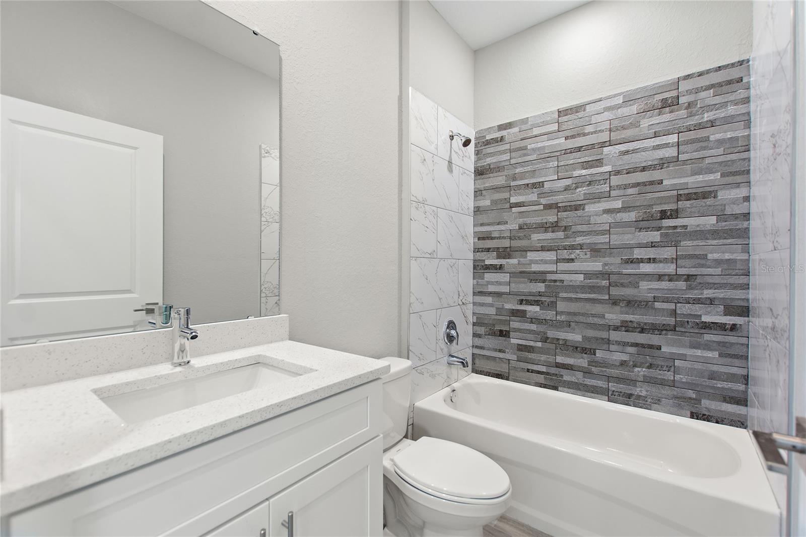 700 DESMOINES DR, KISSIMMEE, FL, 34759