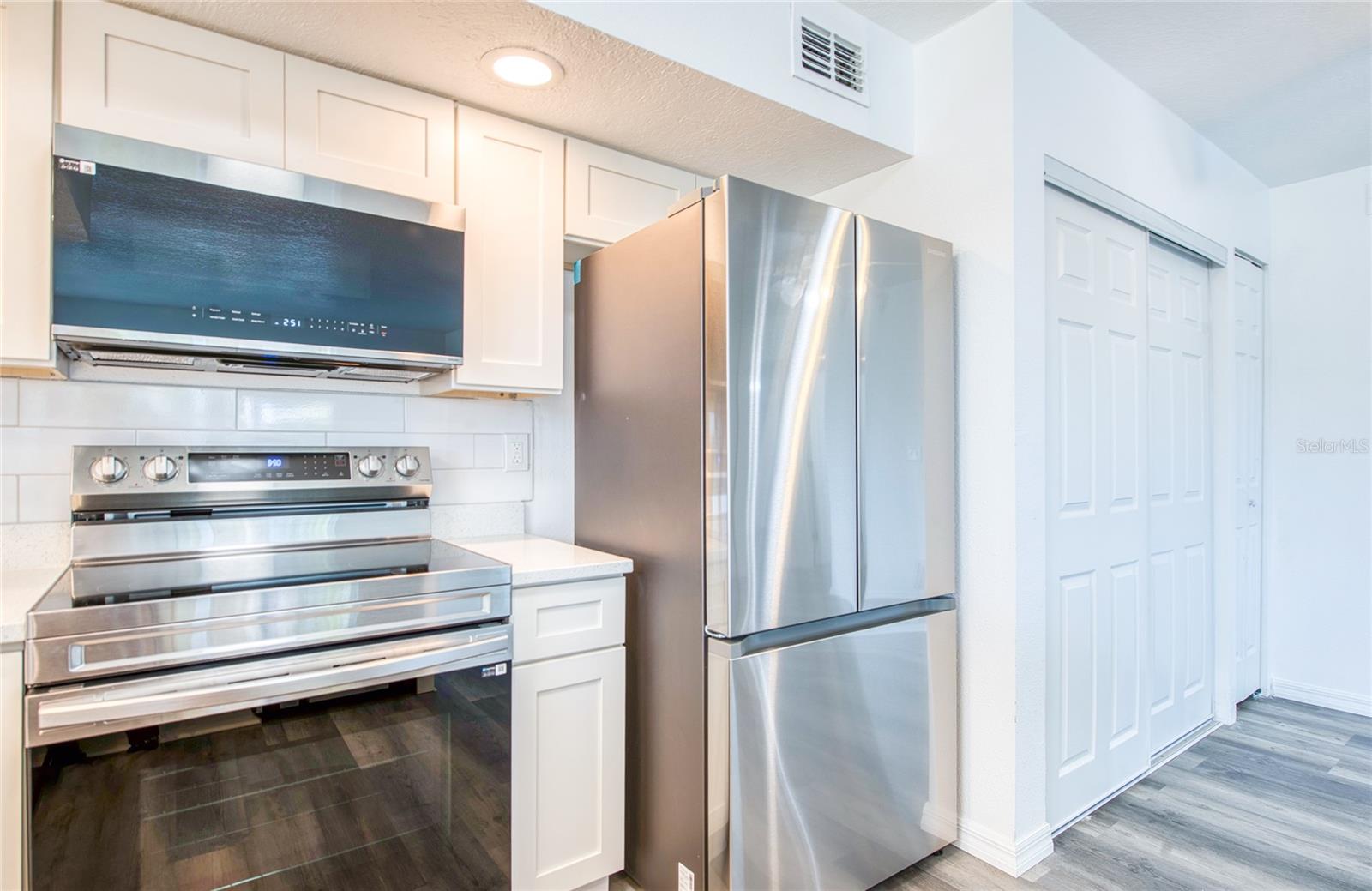 717 E GULF BLVD #3, INDIAN ROCKS BEACH, FL, 33785