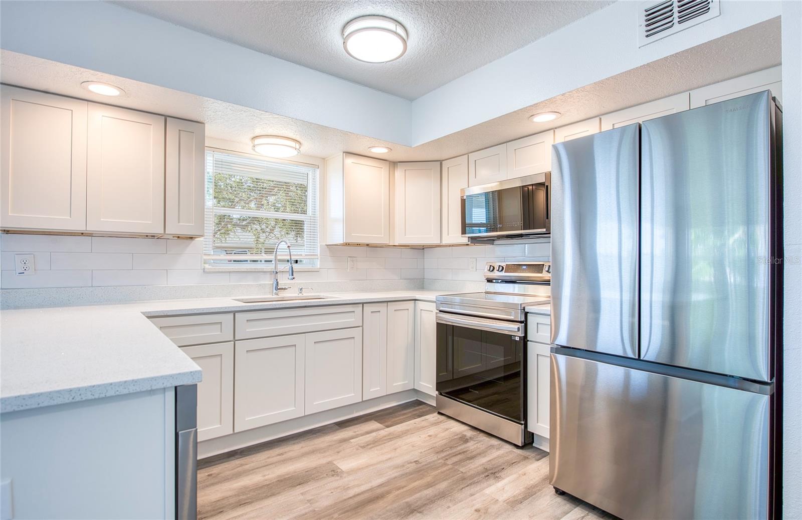 717 E GULF BLVD #3, INDIAN ROCKS BEACH, FL, 33785
