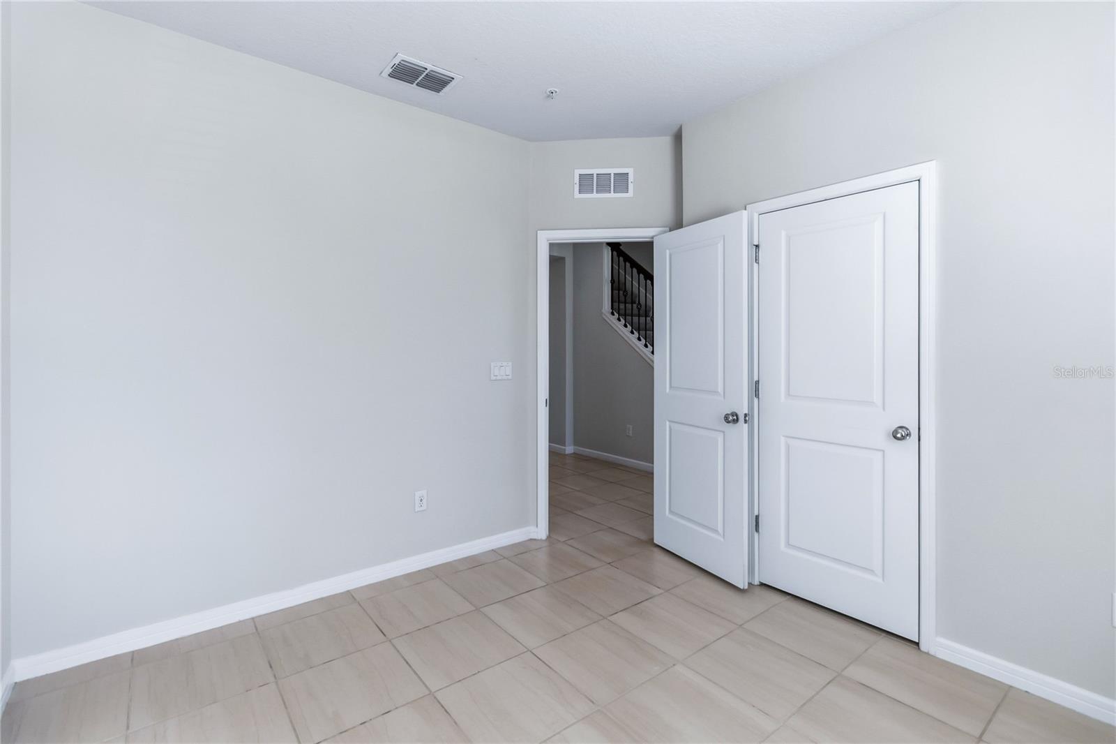 10379 FOLLY BEACH RD, ORLANDO, FL, 32827