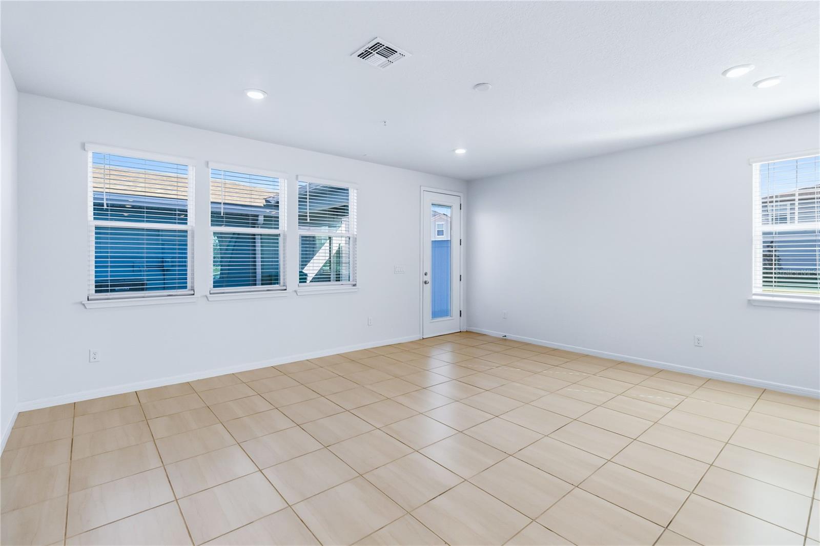 10379 FOLLY BEACH RD, ORLANDO, FL, 32827