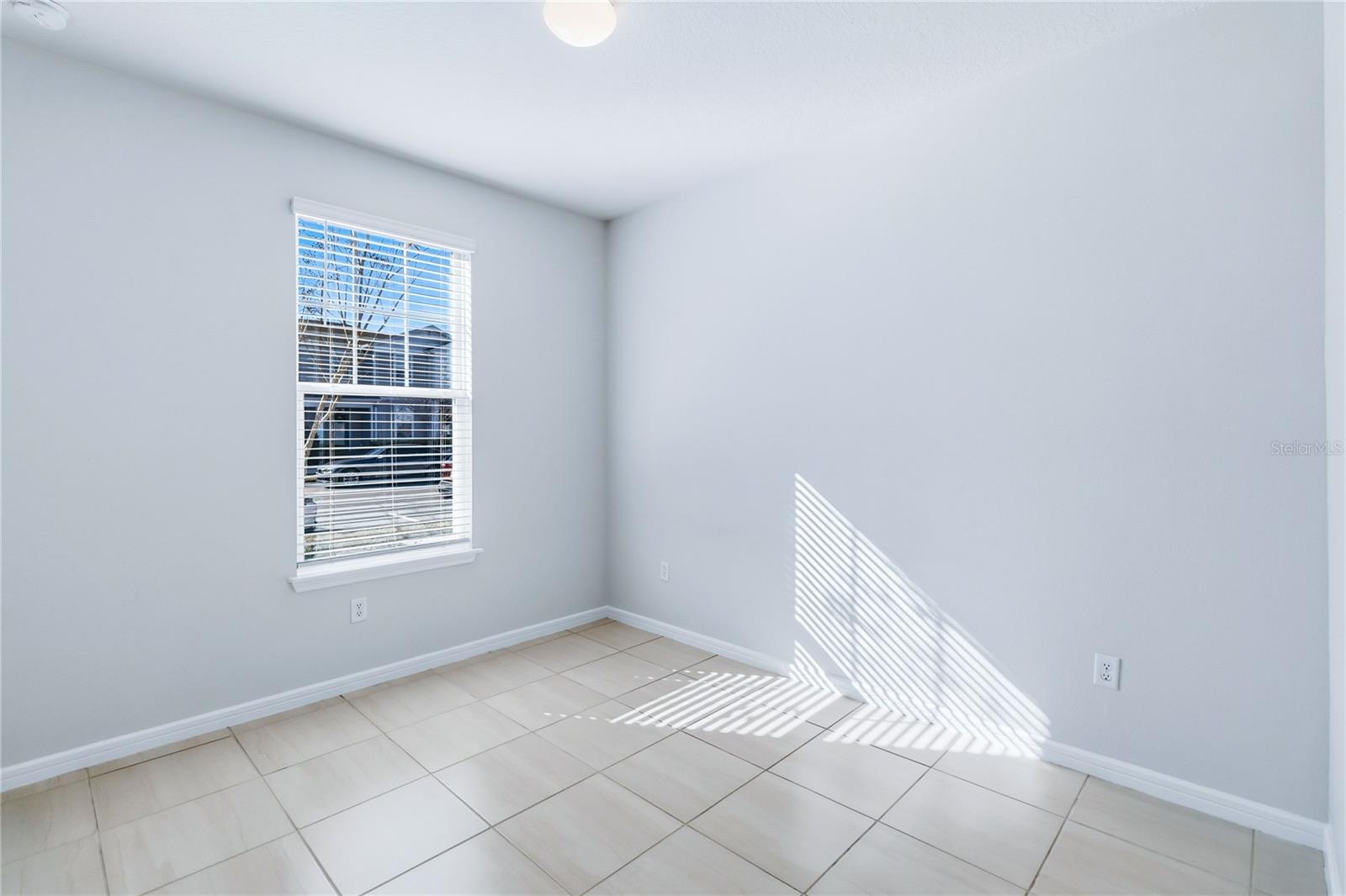 10379 FOLLY BEACH RD, ORLANDO, FL, 32827