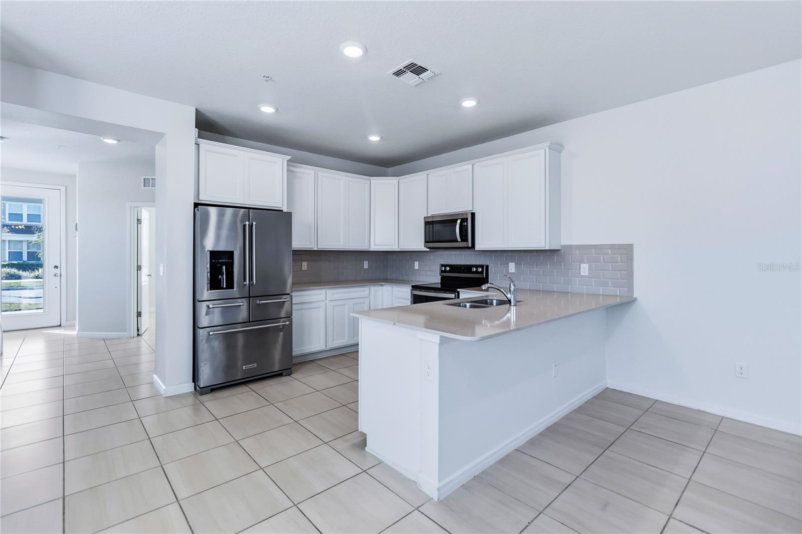 10379 FOLLY BEACH RD, ORLANDO, FL, 32827