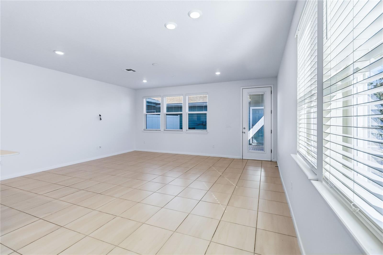 10379 FOLLY BEACH RD, ORLANDO, FL, 32827