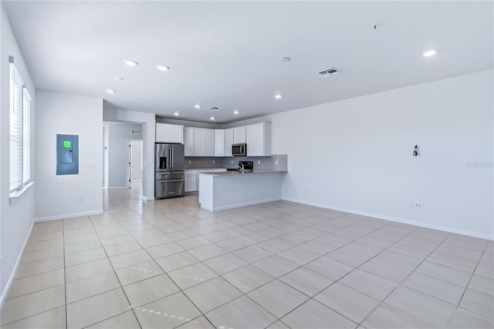 10379 FOLLY BEACH RD, ORLANDO, FL, 32827