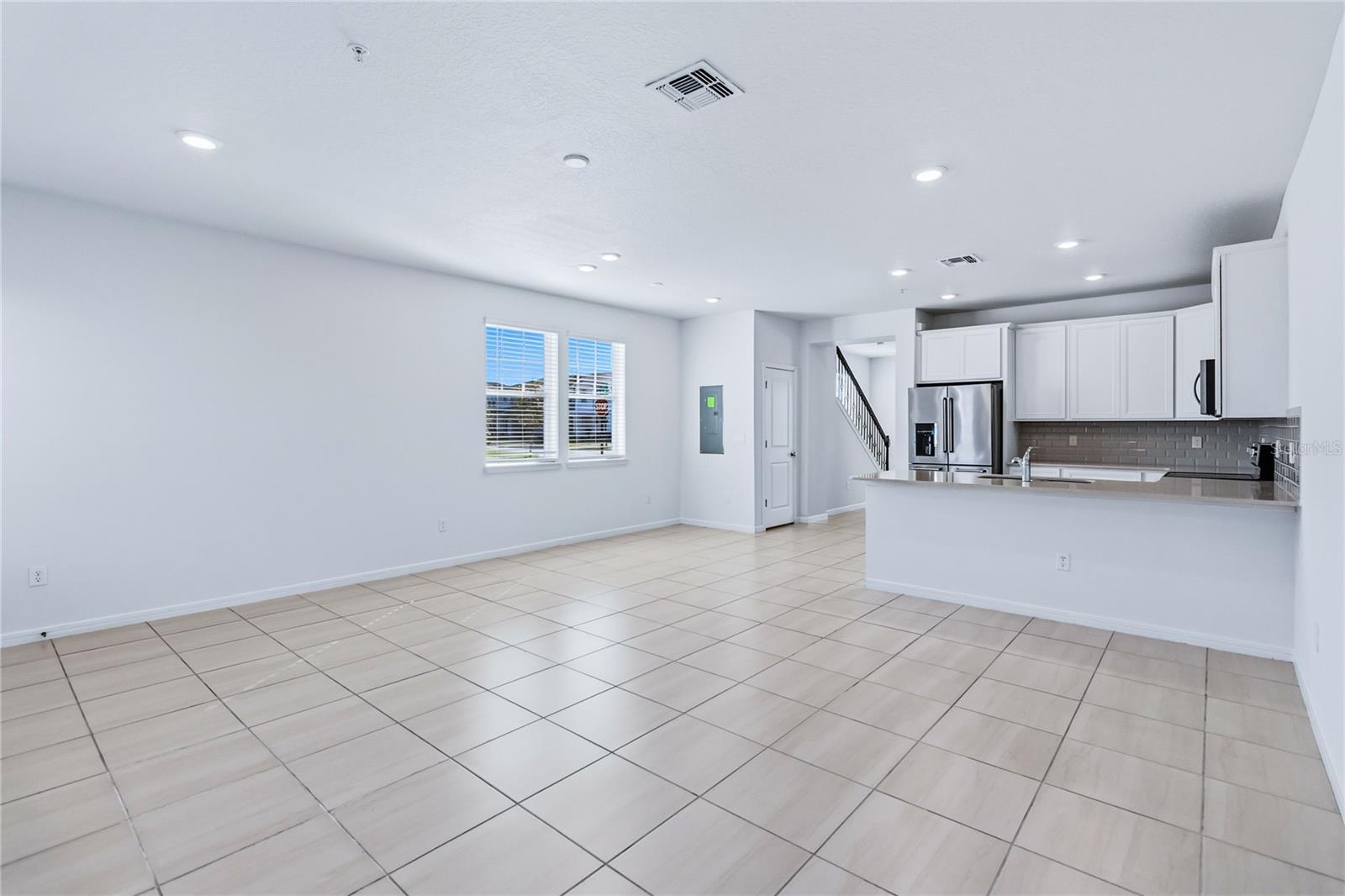 10379 FOLLY BEACH RD, ORLANDO, FL, 32827