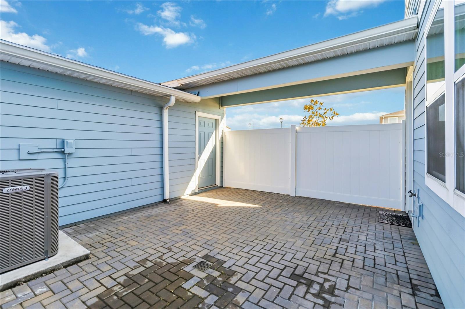 10379 FOLLY BEACH RD, ORLANDO, FL, 32827