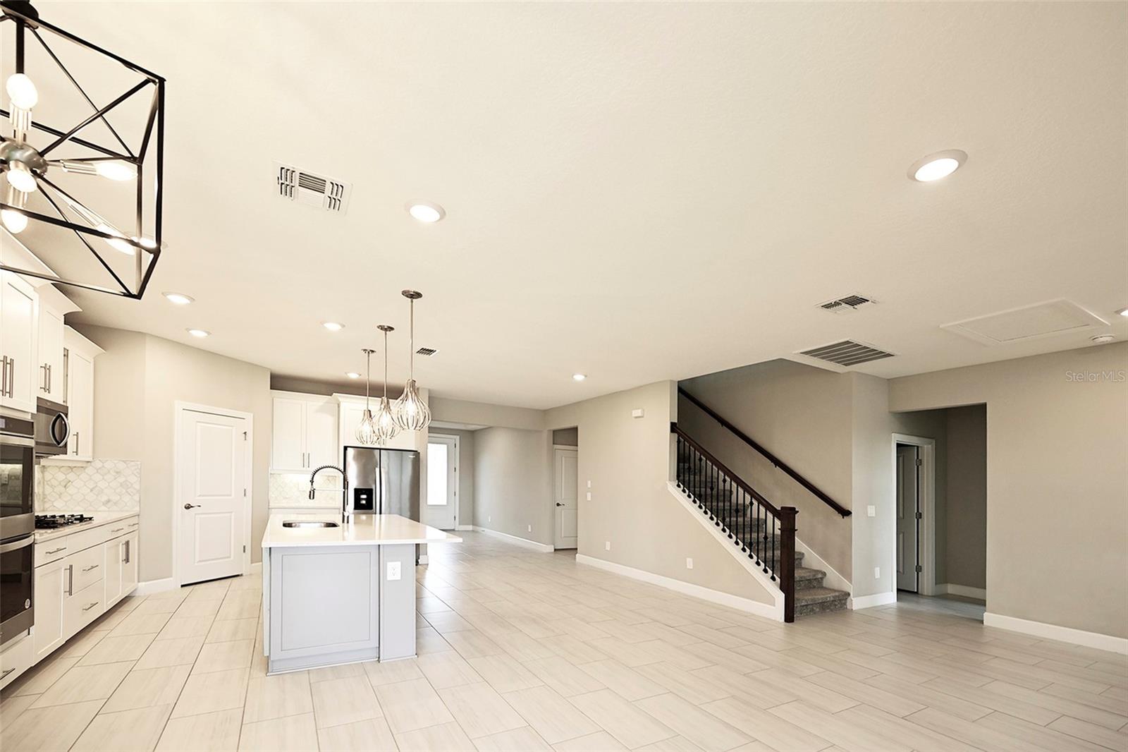 3806 SAVANNA PALMS CT, LAKEWOOD RANCH, FL, 34211