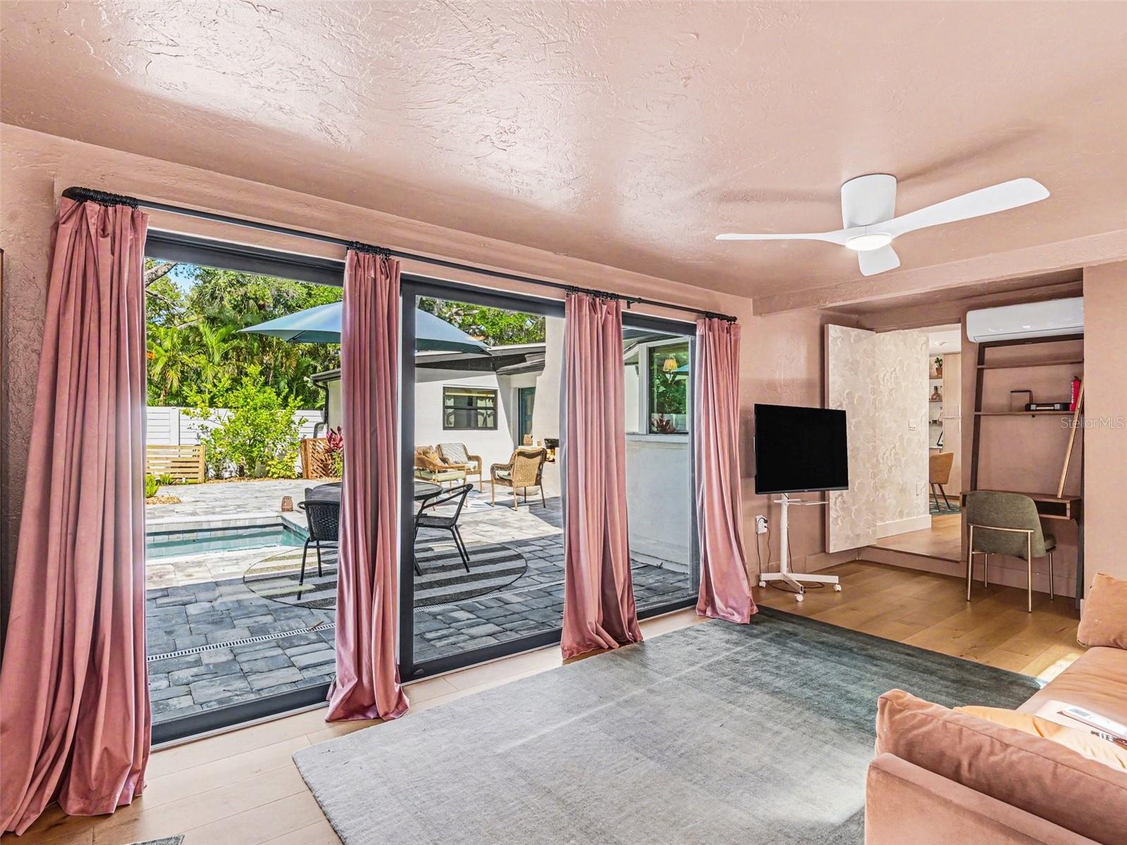 4050 TURKS CAP PL, SARASOTA, FL, 34234