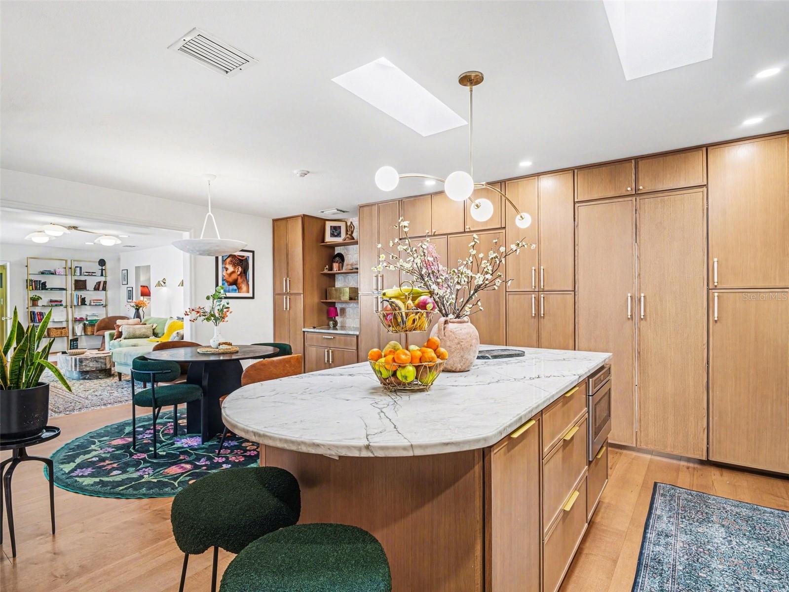 4050 TURKS CAP PL, SARASOTA, FL, 34234