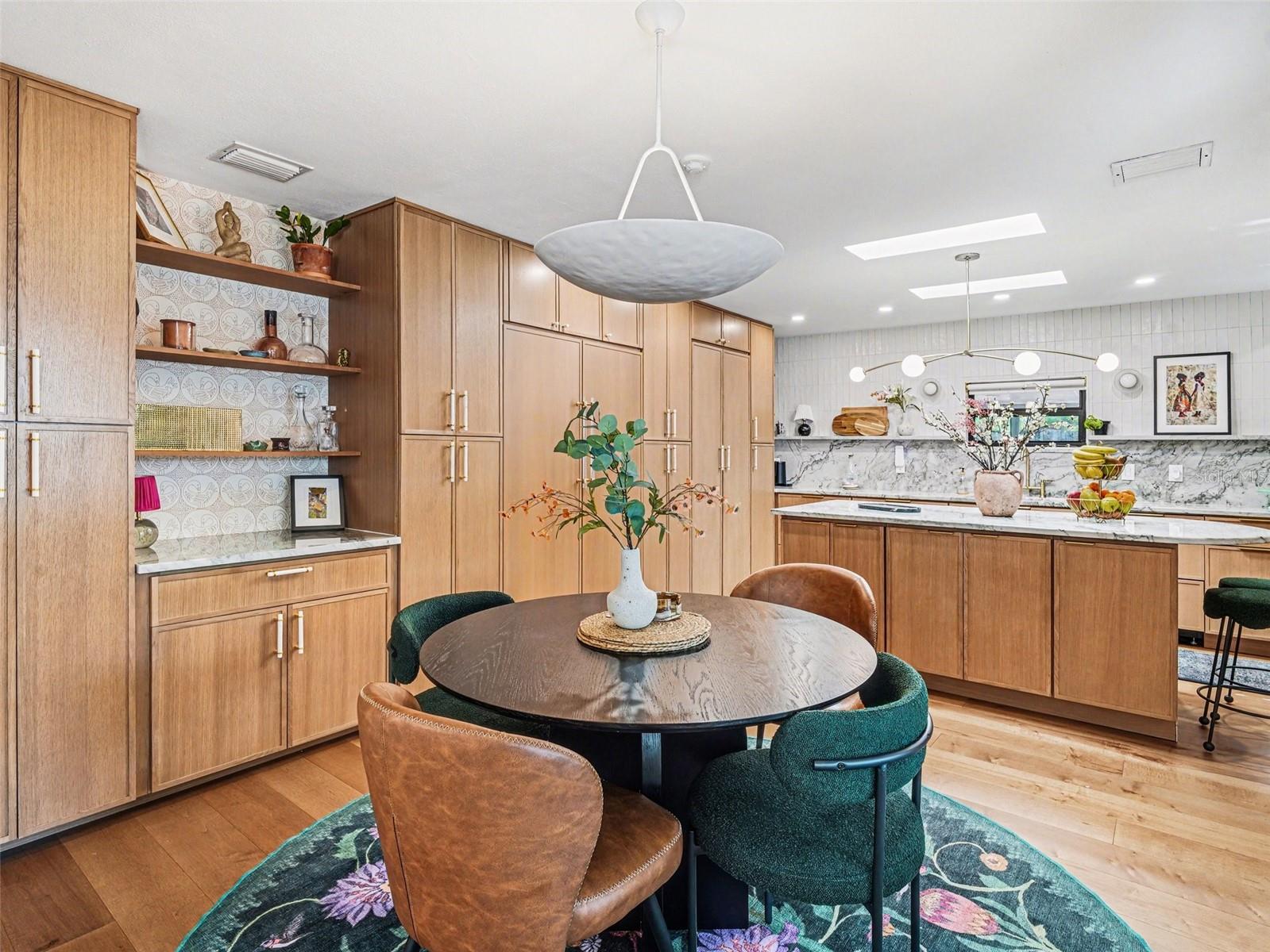 4050 TURKS CAP PL, SARASOTA, FL, 34234