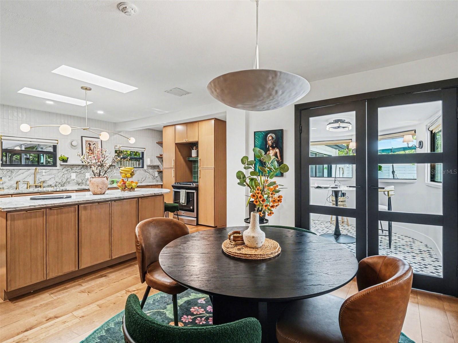 4050 TURKS CAP PL, SARASOTA, FL, 34234