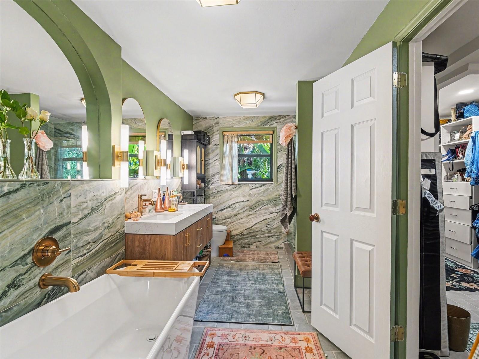 4050 TURKS CAP PL, SARASOTA, FL, 34234