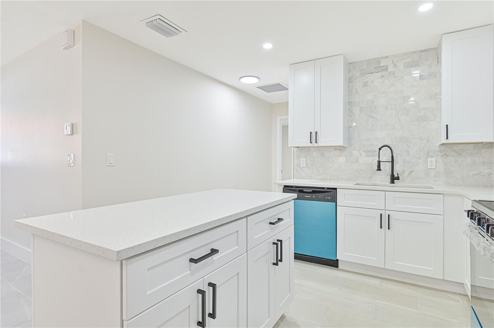115 SE 24TH AVE #A&B, CAPE CORAL, FL, 33990