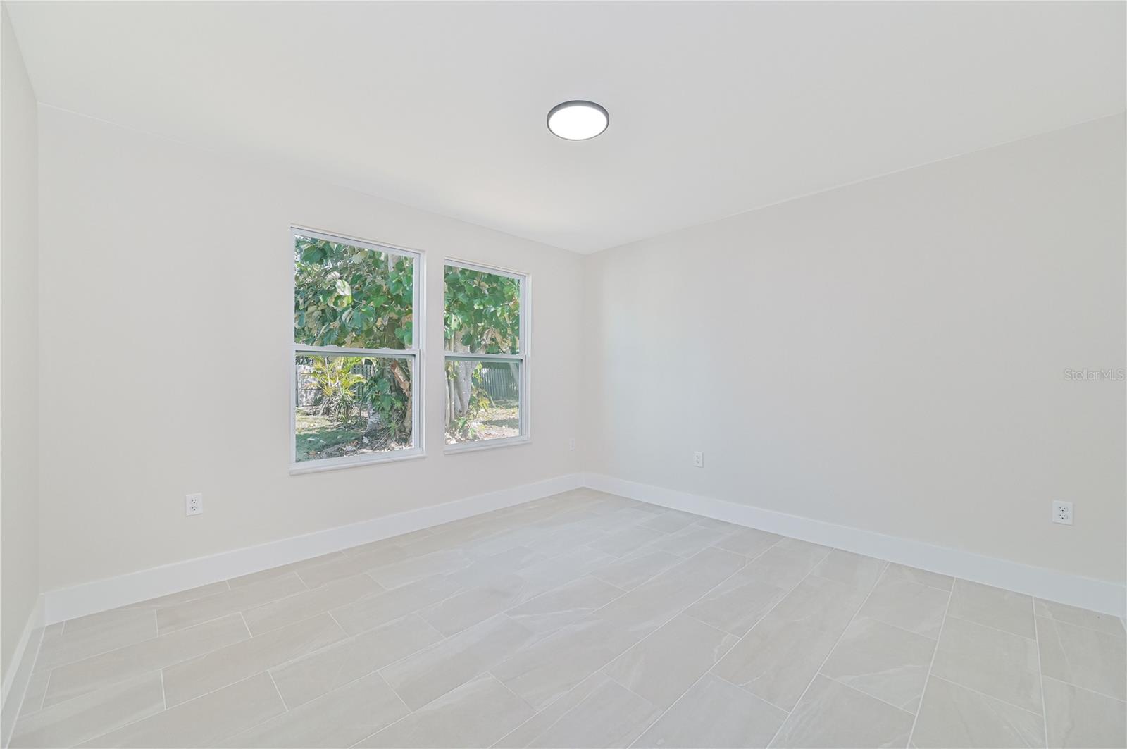 115 SE 24TH AVE #A&B, CAPE CORAL, FL, 33990
