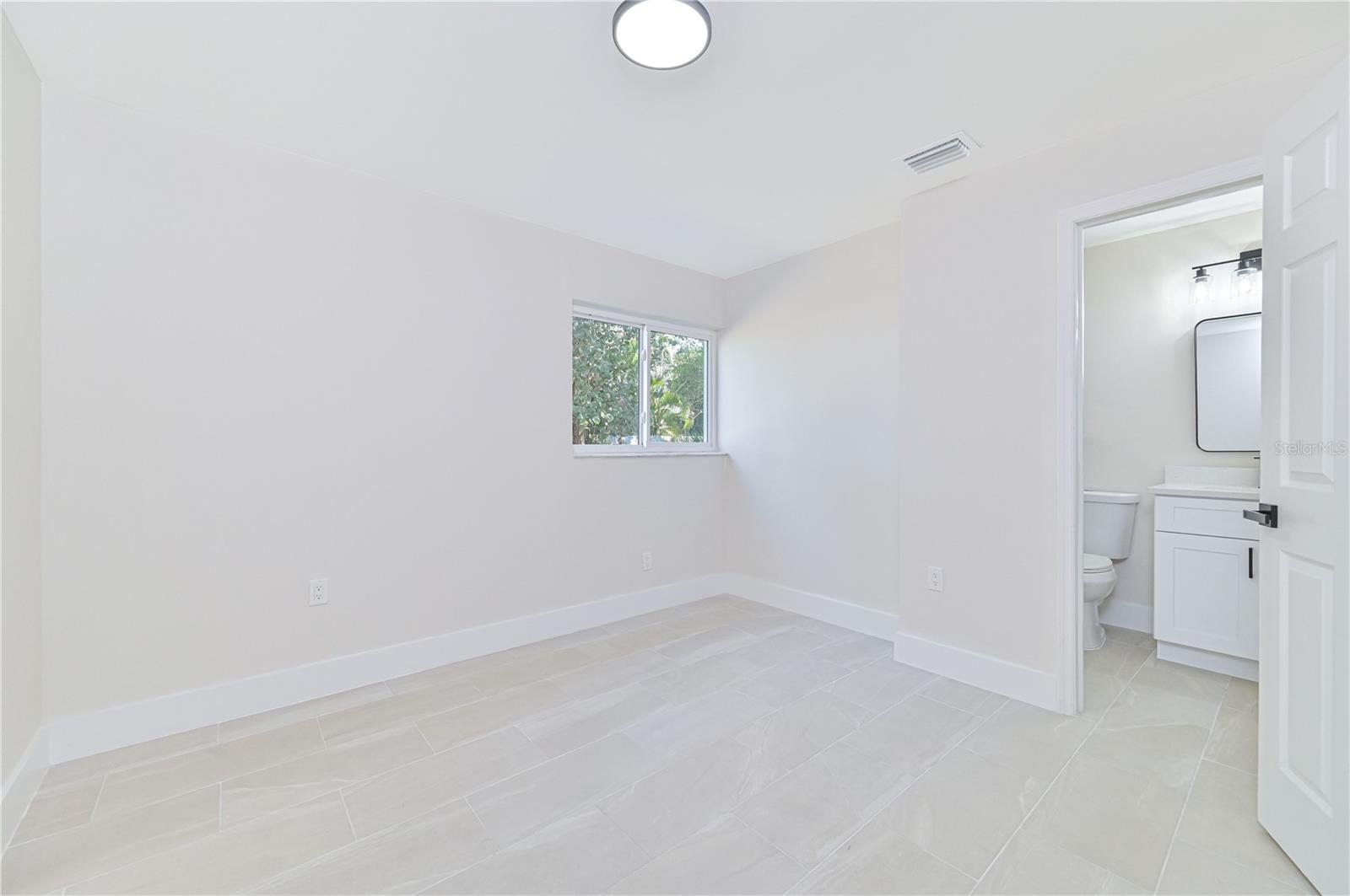 115 SE 24TH AVE #A&B, CAPE CORAL, FL, 33990