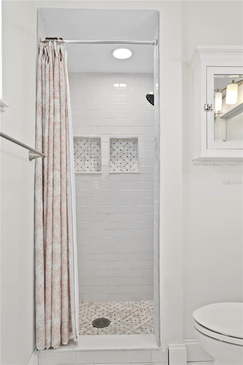 6931 GRANDE VISTA WAY S, ST PETERSBURG, FL, 33707