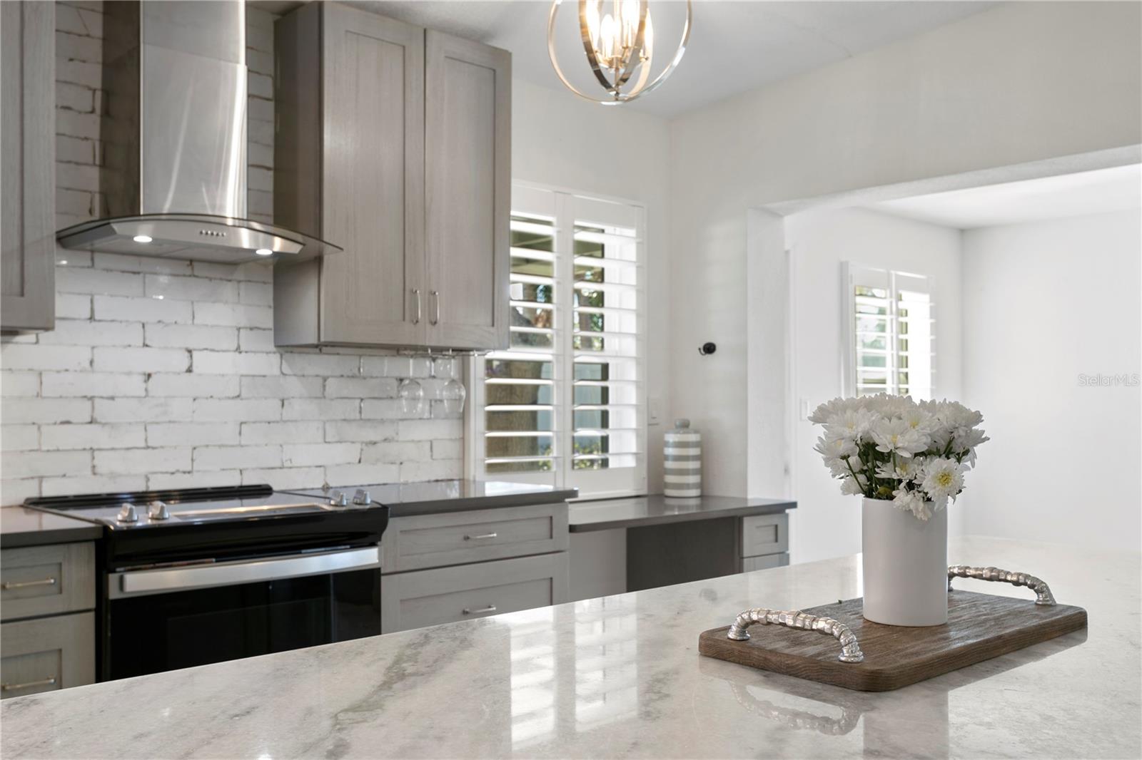 6931 GRANDE VISTA WAY S, ST PETERSBURG, FL, 33707