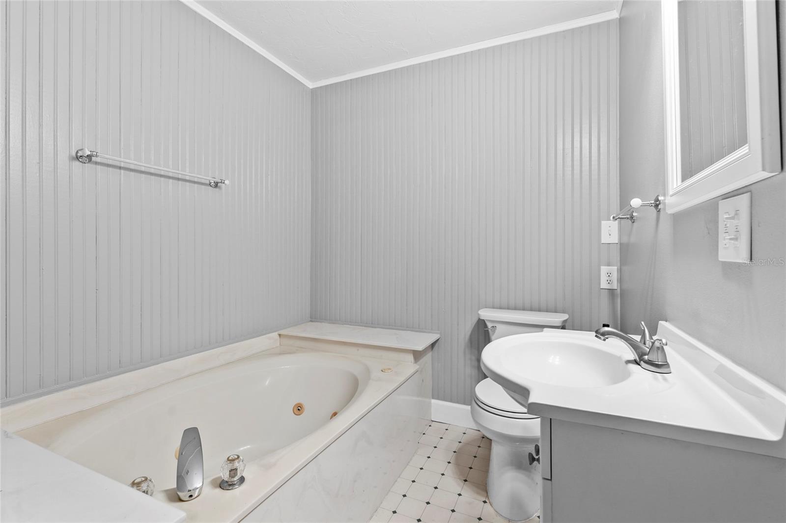 25640 STATE ROAD 70 E, MYAKKA CITY, FL, 34251