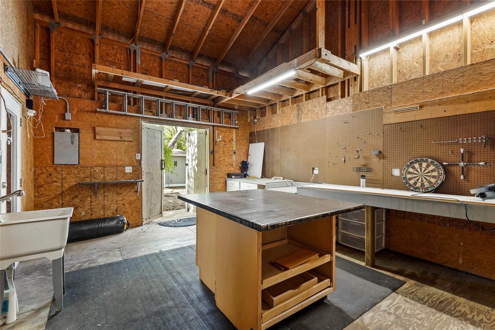 25640 STATE ROAD 70 E, MYAKKA CITY, FL, 34251