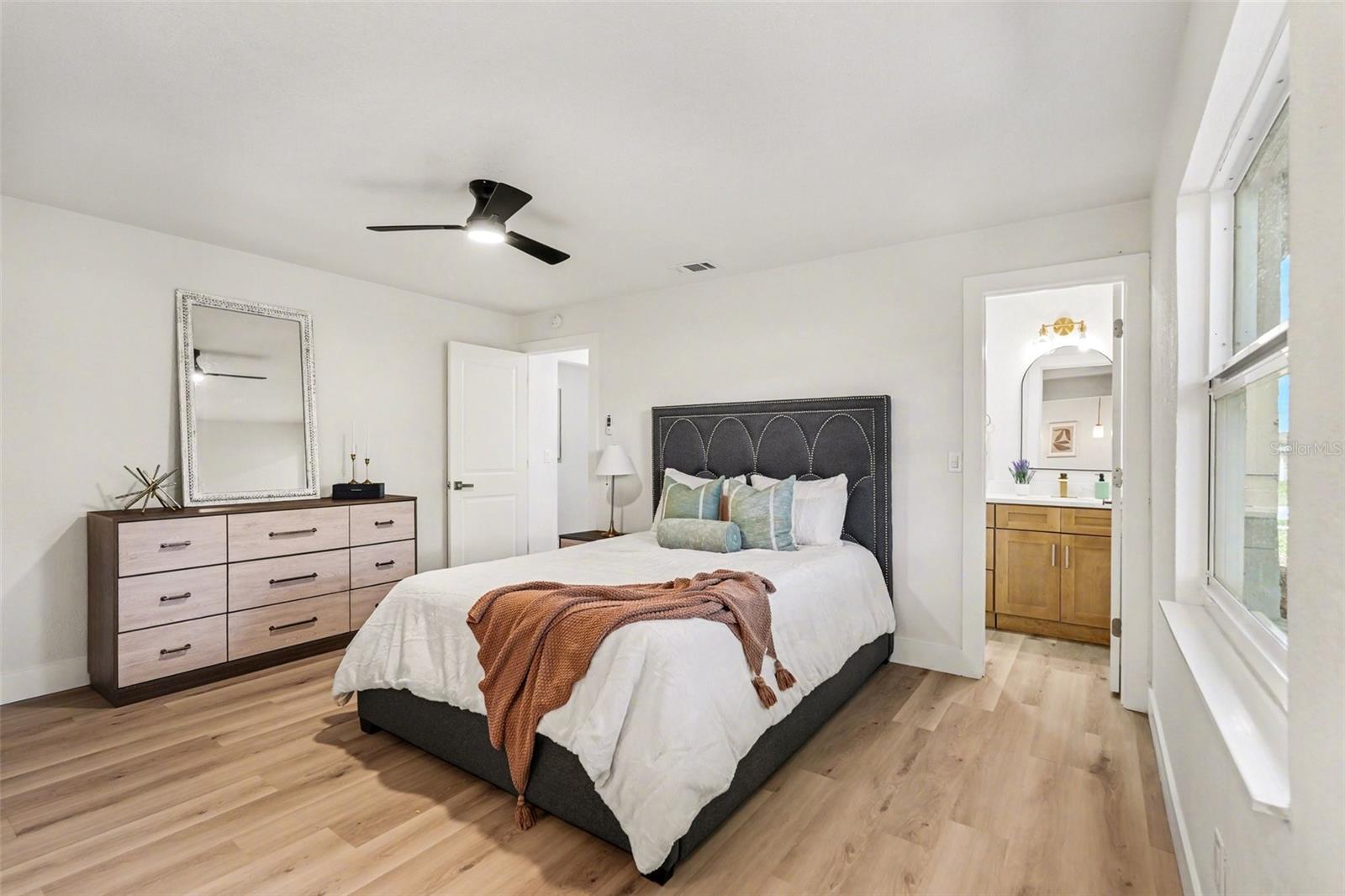 707 QUEENS CT, SEFFNER, FL, 33584