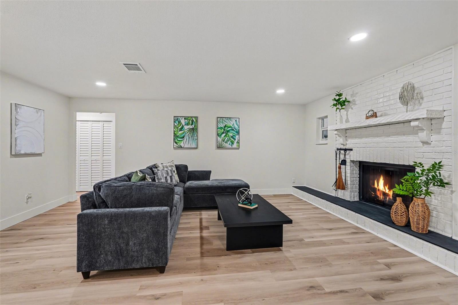 707 QUEENS CT, SEFFNER, FL, 33584