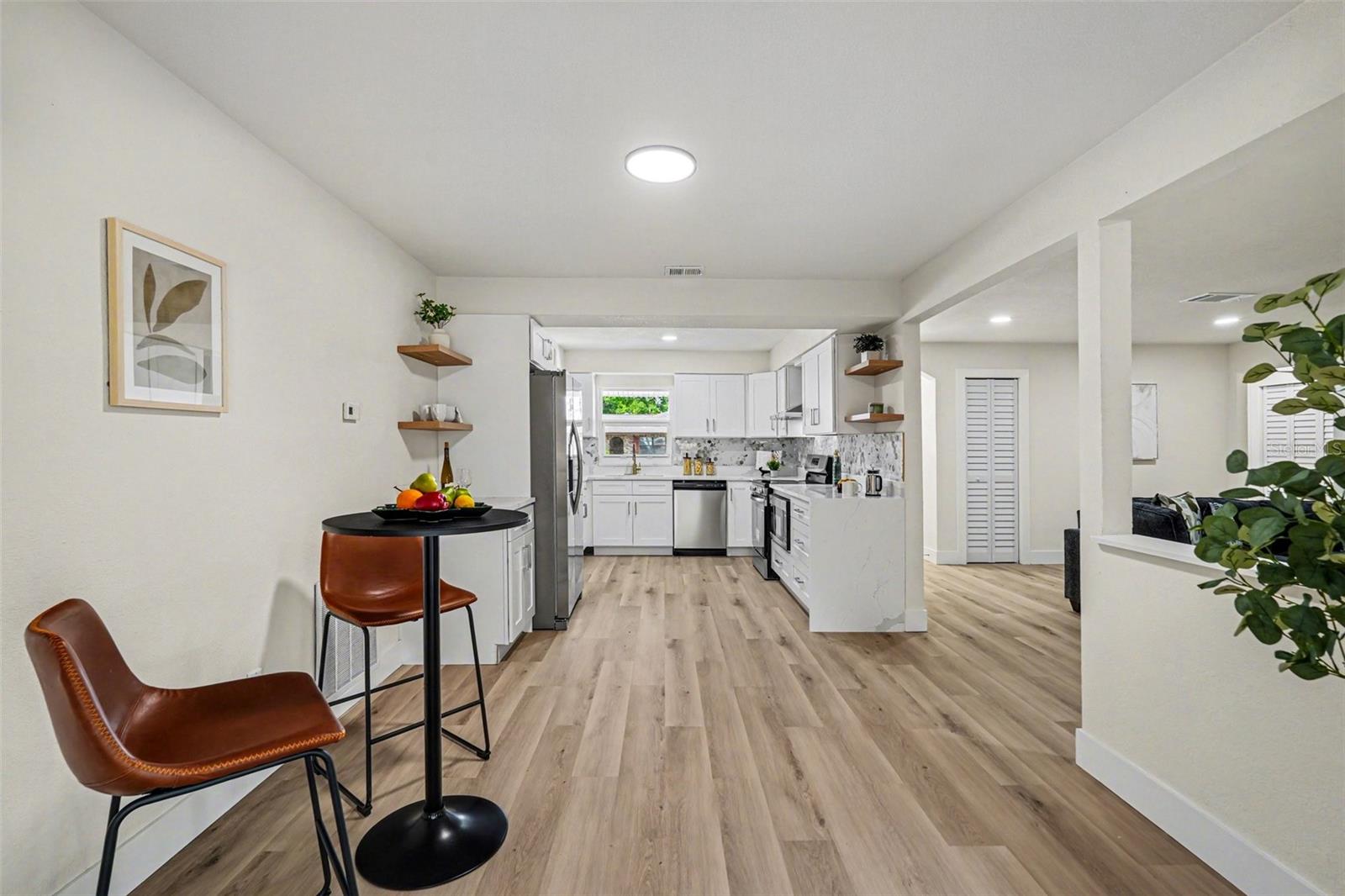 707 QUEENS CT, SEFFNER, FL, 33584