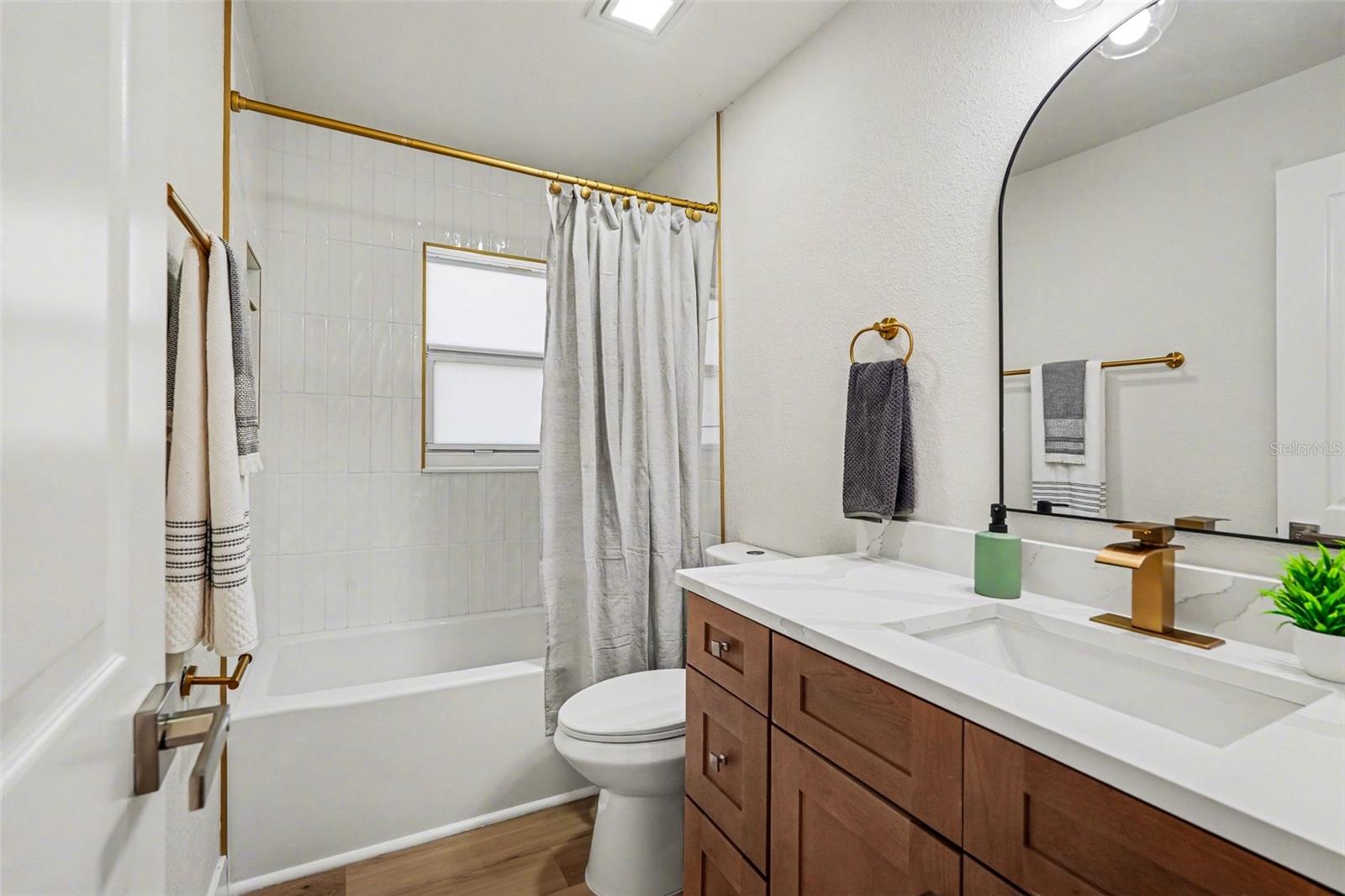 707 QUEENS CT, SEFFNER, FL, 33584