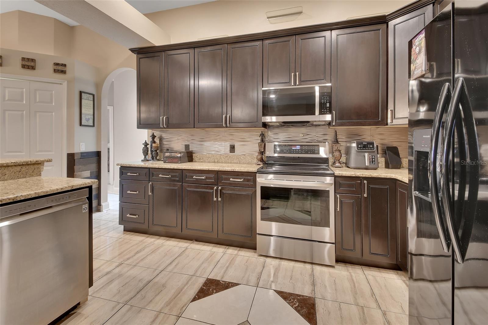 13 PLEASENT HILL DR, DEBARY, FL, 32713