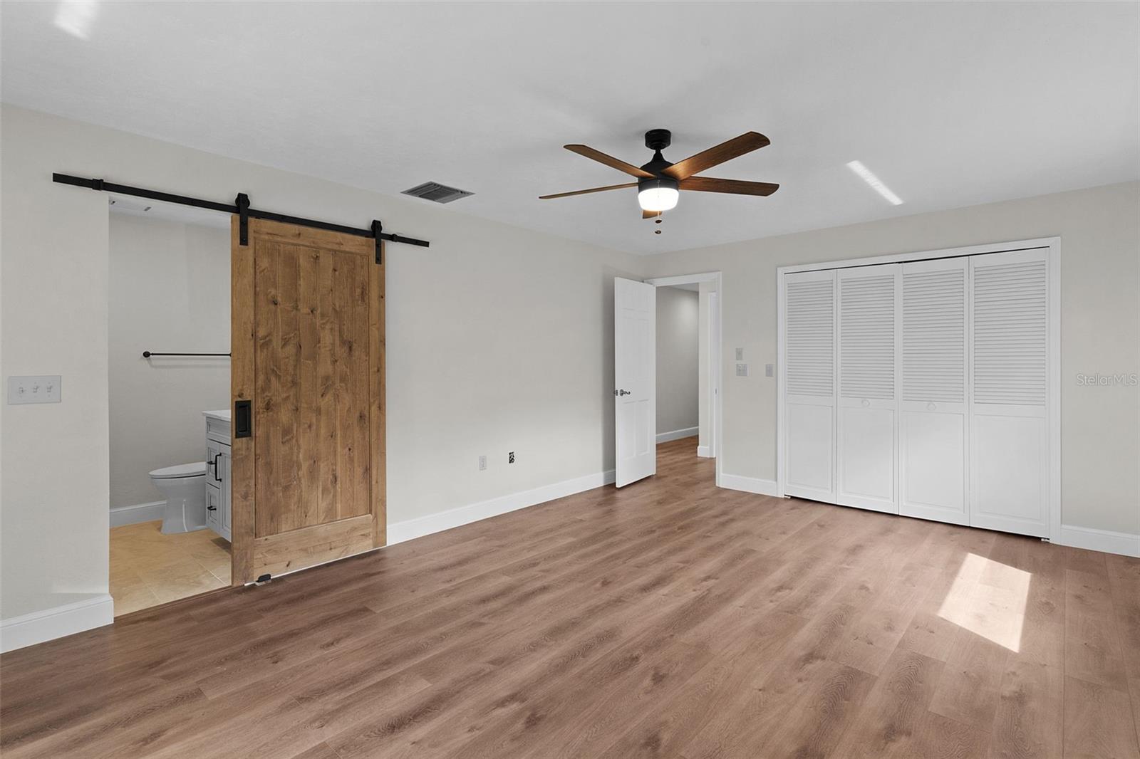 60 SAND LAKE PL, EUSTIS, FL, 32726