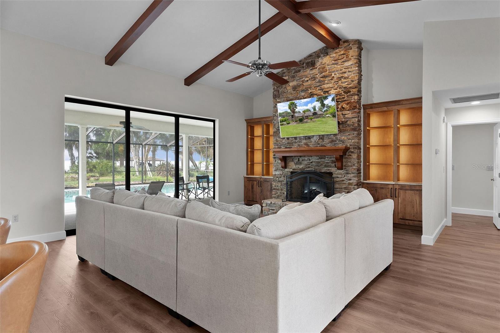 60 SAND LAKE PL, EUSTIS, FL, 32726