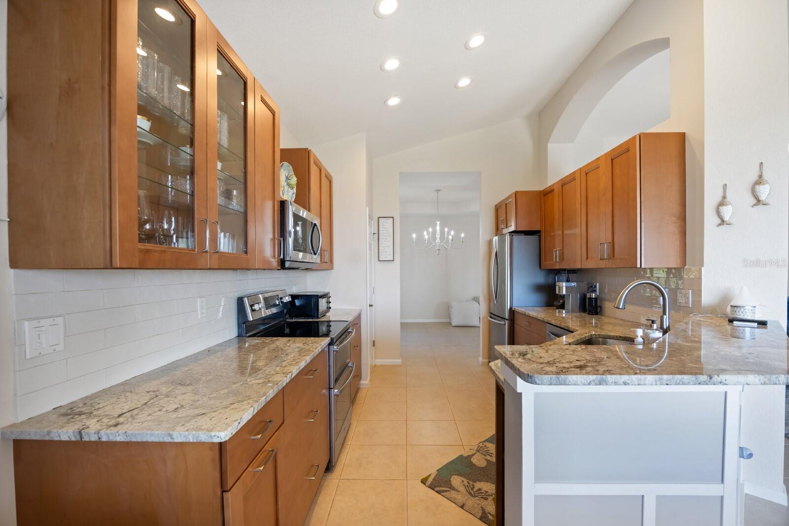 4604 CLUB DR #B202, PORT CHARLOTTE, FL, 33953