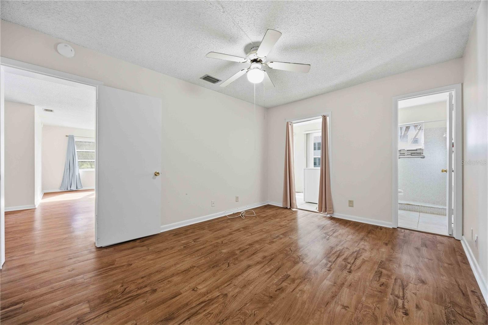 100 EL CAMINO DR #101, WINTER HAVEN, FL, 33884