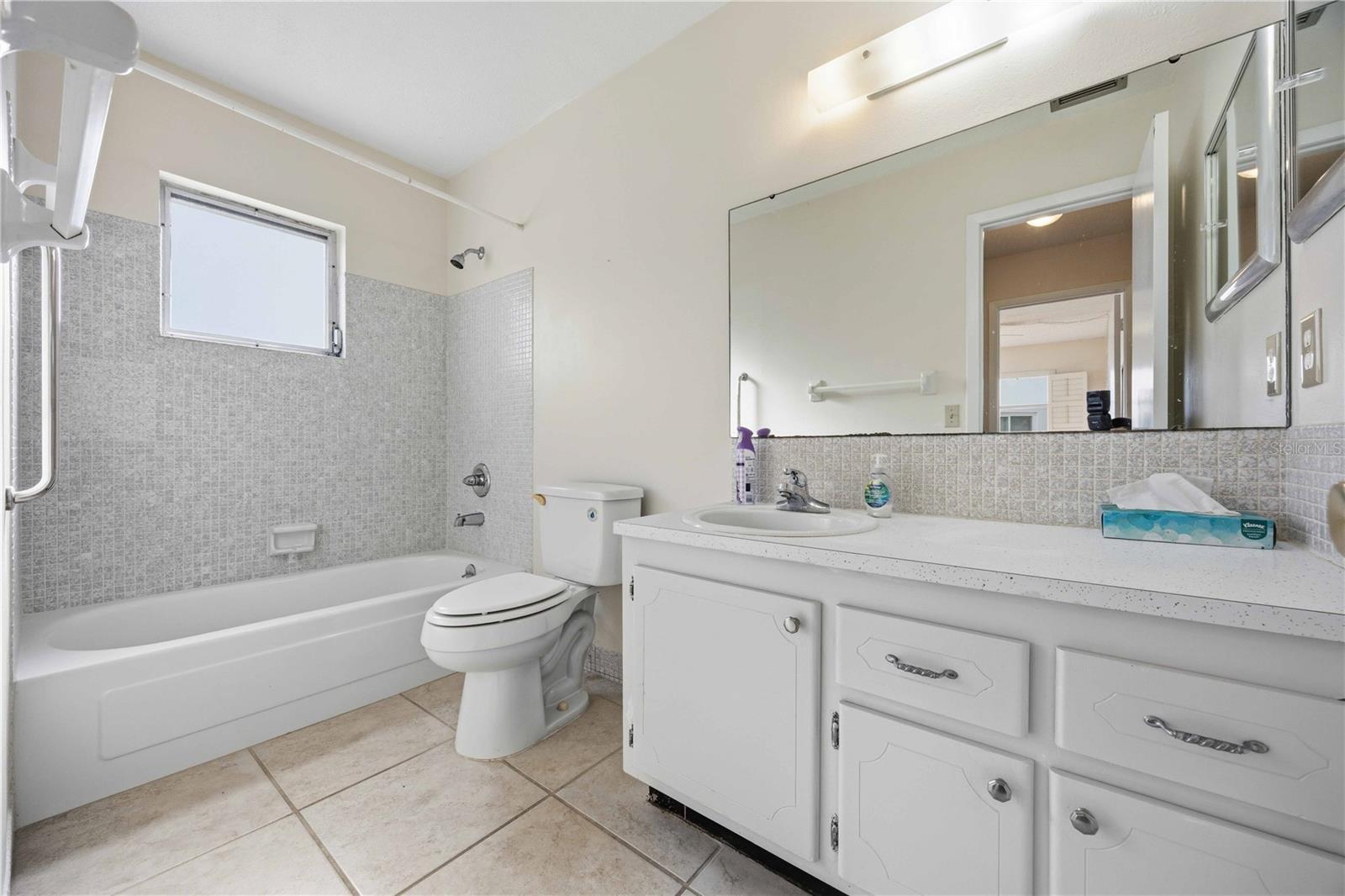 100 EL CAMINO DR #101, WINTER HAVEN, FL, 33884