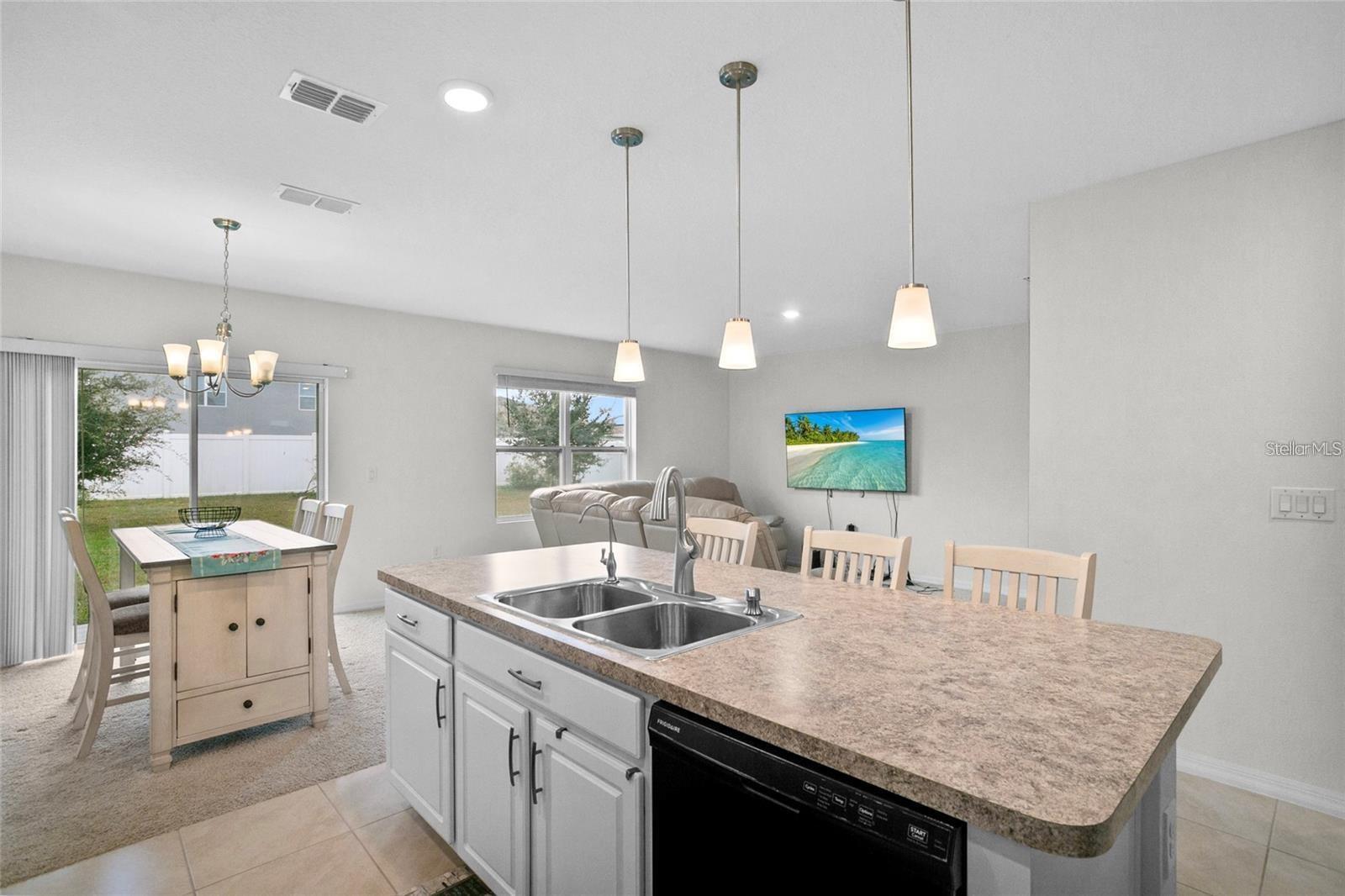 1872 RUSTIC FALLS DR, KISSIMMEE, FL, 34744