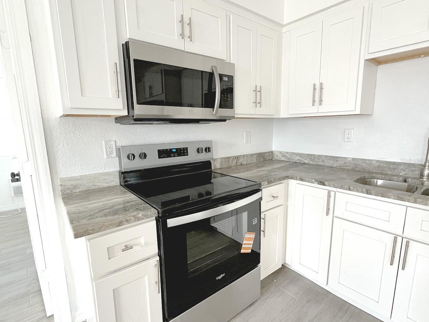 25 LYNN WAY #B, MADEIRA BEACH, FL, 33708