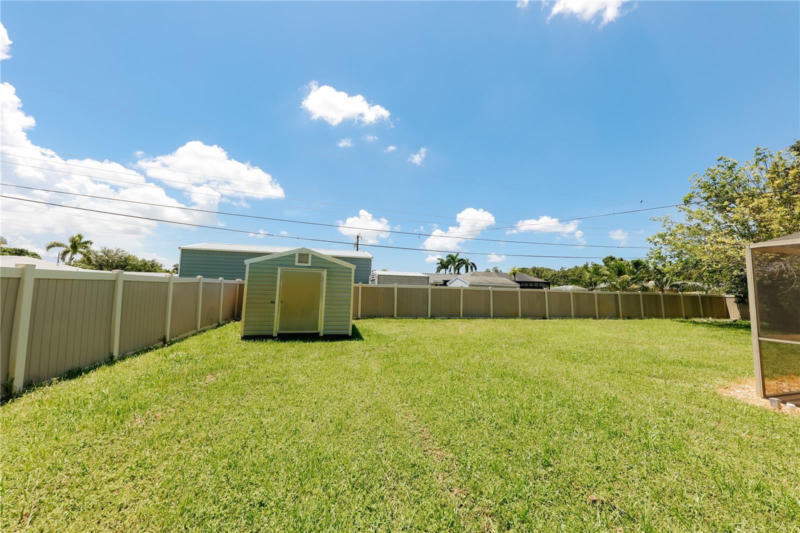 5211 24TH AVENUE DR W, BRADENTON, FL, 34209