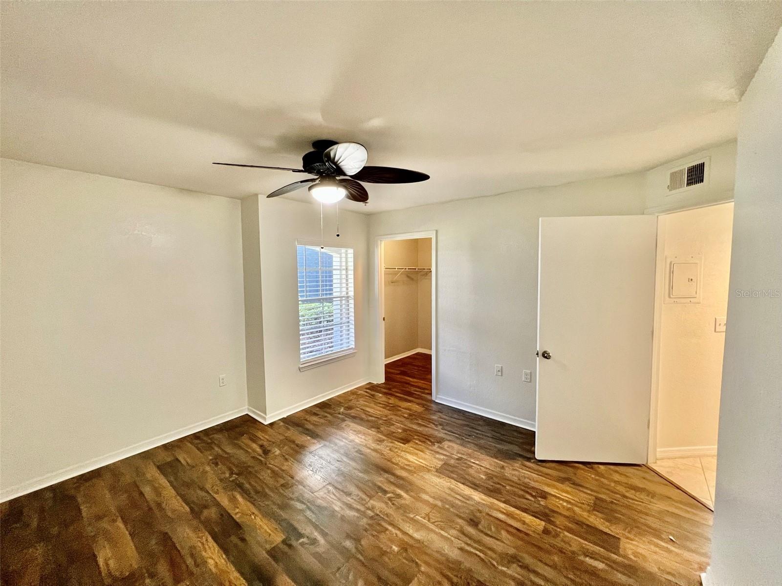 8513 ISLAND BREEZE LN #105, TEMPLE TERRACE, FL, 33637