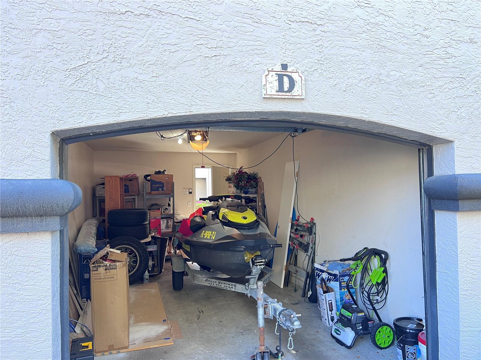 8513 ISLAND BREEZE LN #105, TEMPLE TERRACE, FL, 33637