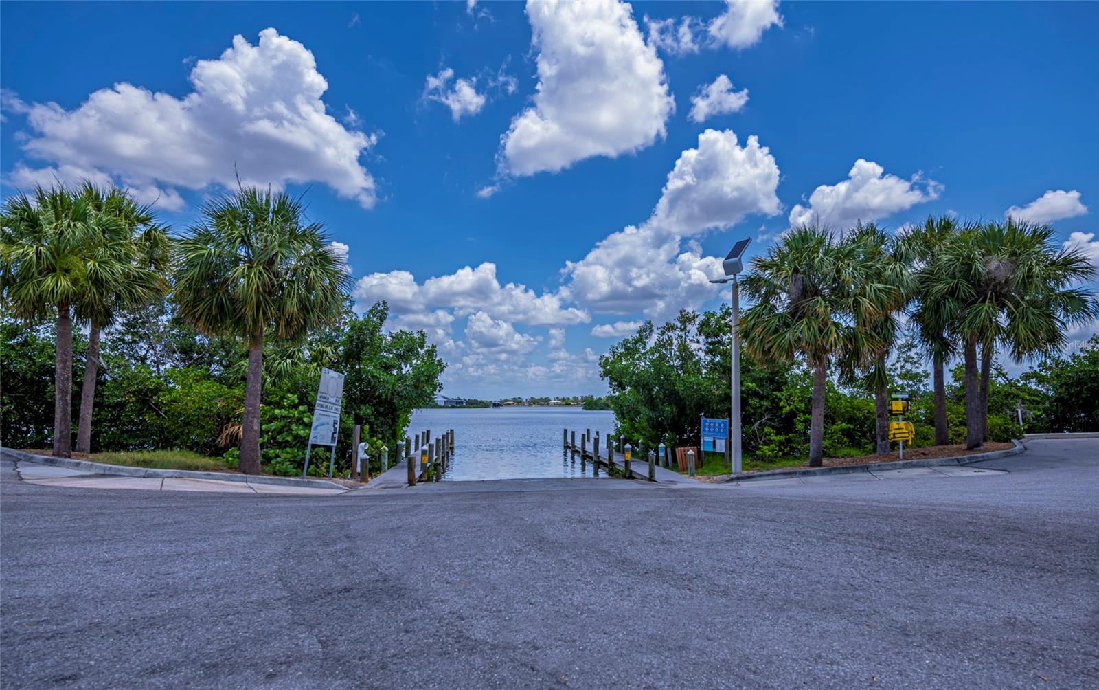 543 MAYVIEW AVE NW, PORT CHARLOTTE, FL, 33952