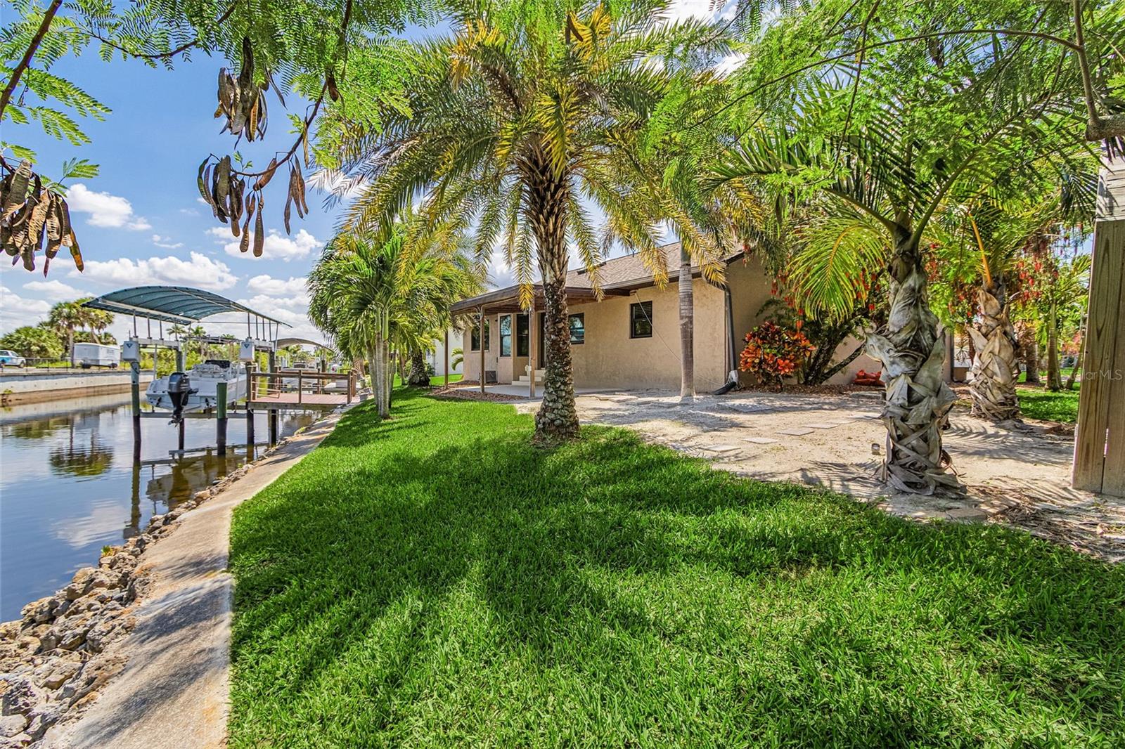3810 BARNEGAT DR, PUNTA GORDA, FL, 33950