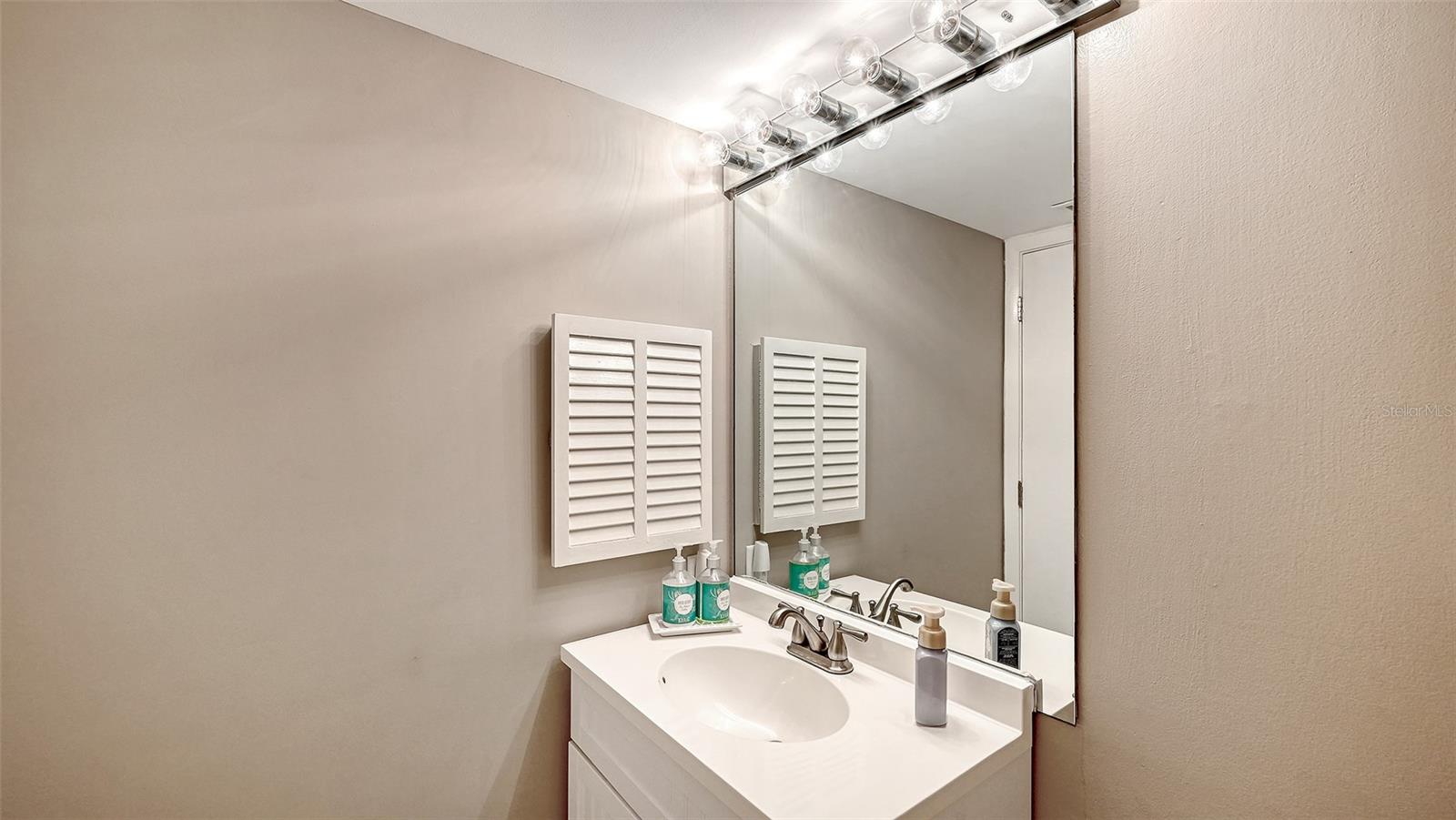 2039 GULF OF MEXICO DR #G3-203, LONGBOAT KEY, FL, 34228