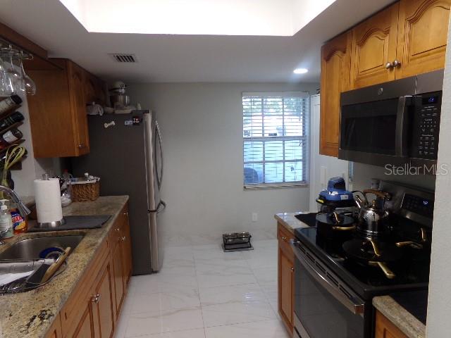 3901 CHURCH ARBOR AVE #B6, TAMPA, FL, 33614