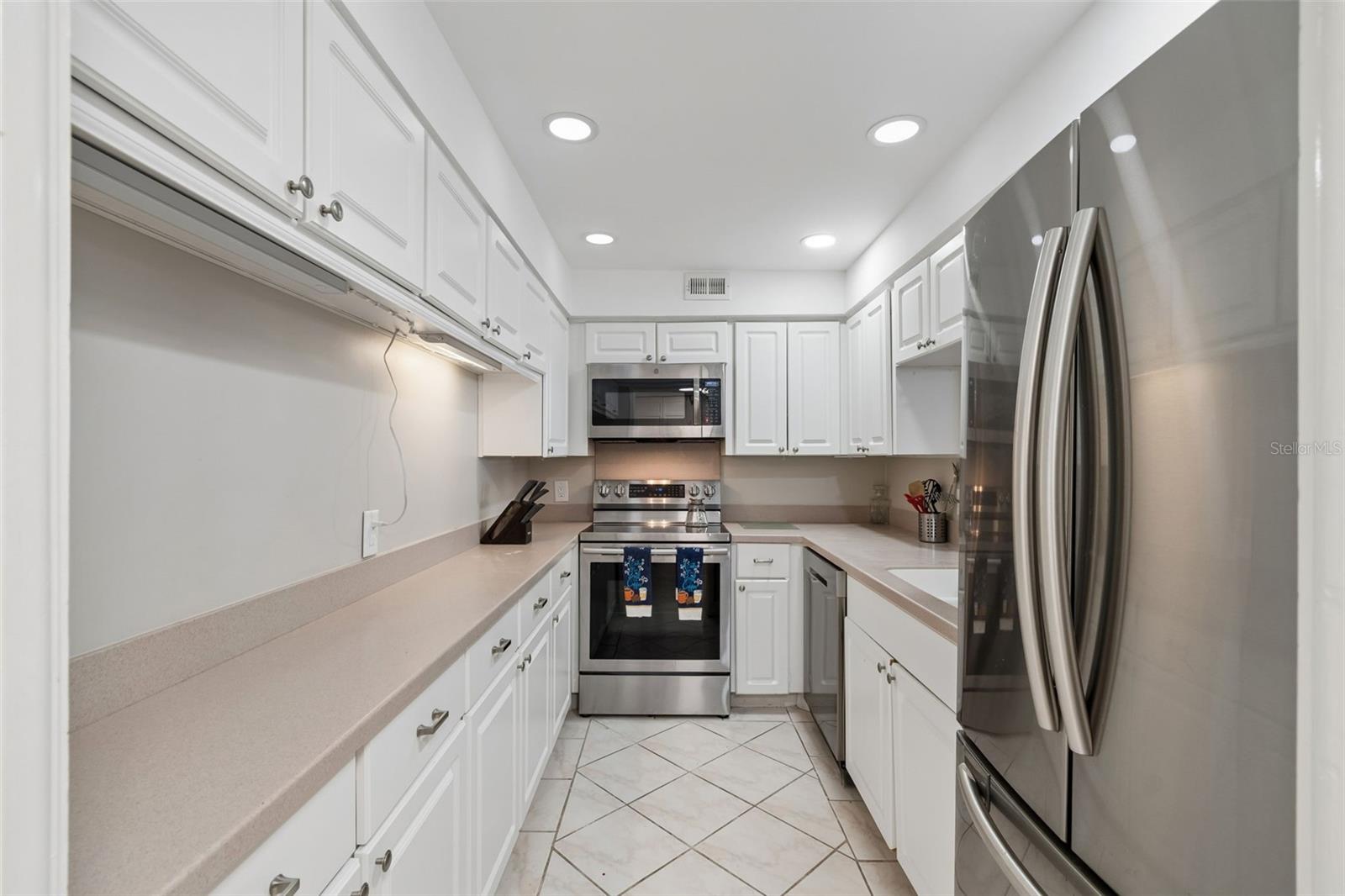 4141 BAYSHORE BLVD #1106, TAMPA, FL, 33611