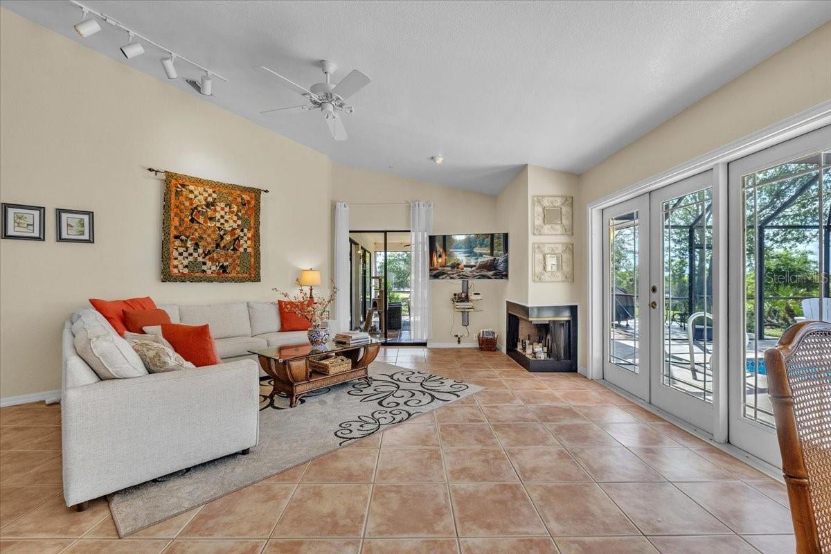 3264 PARK DR, PUNTA GORDA, FL, 33982