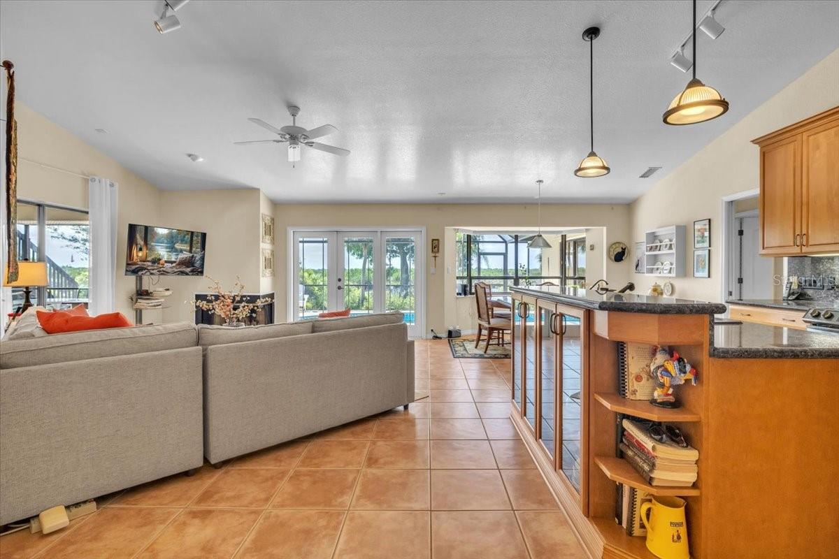 3264 PARK DR, PUNTA GORDA, FL, 33982